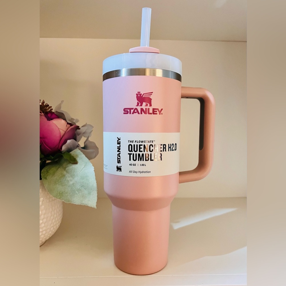 🎉LAST CHANCE🎉 Stanley 40 oz. Quencher H2.0 FlowState Tumbler Pink Dusk - Picture 3 of 8
